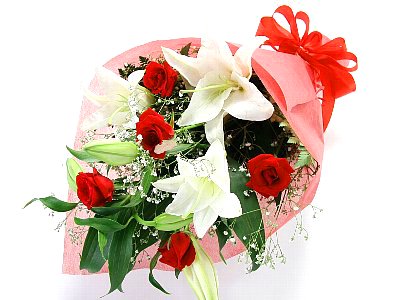赤いバラと白いカサブランカの花束